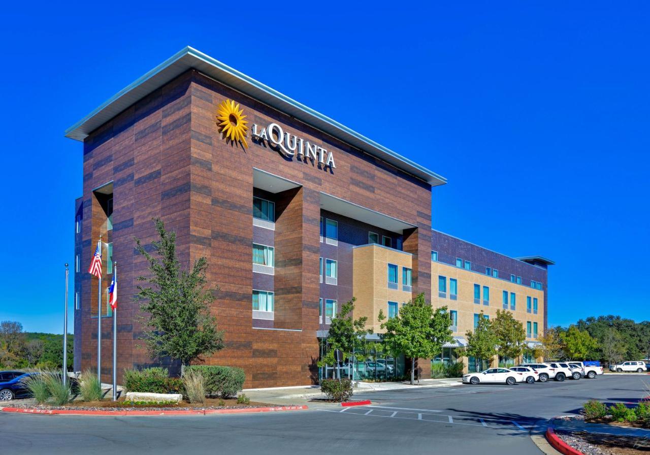 La Quinta Inn & Suites By Wyndham Lakeway Exterior foto